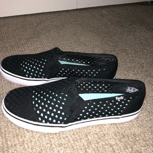 Women’s breathable keds size 8.5